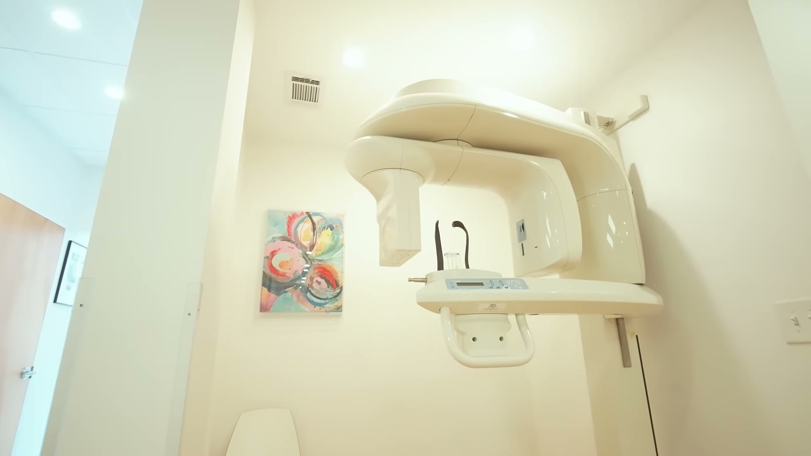 The scanning room at ANEWU where teeth are imaged before treatment